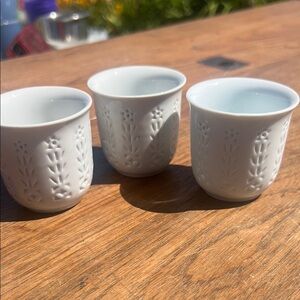 White Embossed Drinkware Set